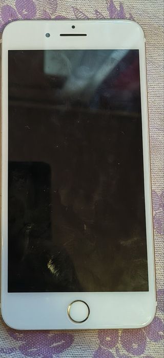 Продам iPhone 7+