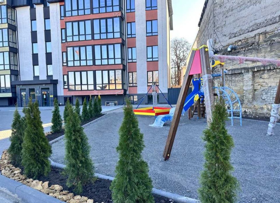 1к квартира в рассрочку, 1 взнос  от 9043 у.е. 2 этаж. Малоэтажный.