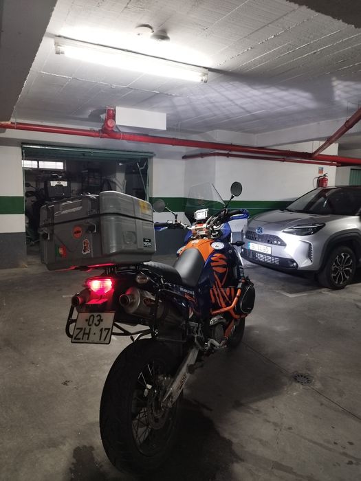 Moto KTM 990 s adventure versão dakar