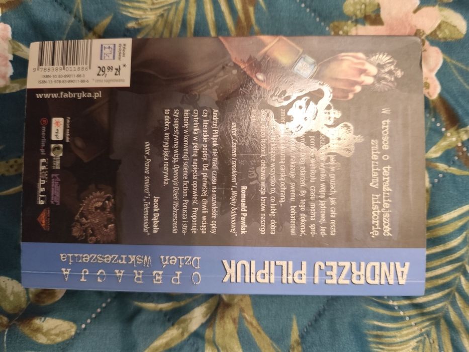 Pilipiuk "Operacja Dzień Wskrzeszenia"
