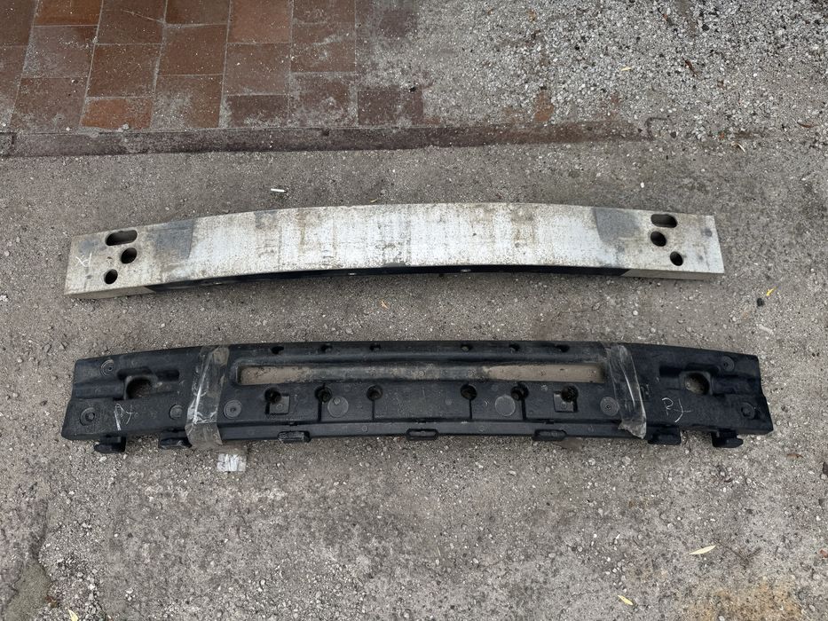 Передний усилитель, абсорбер (пенопласт) Lexus Rx 2009-2015