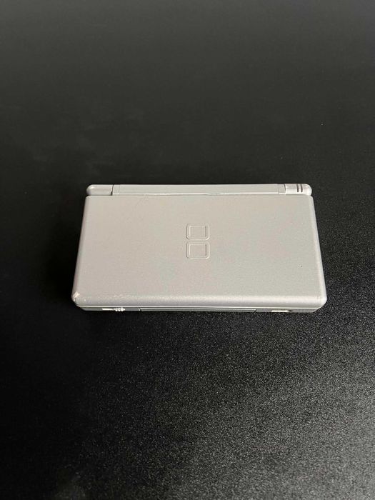 Nintendo DS Lite Cinza com 80+ Jogos