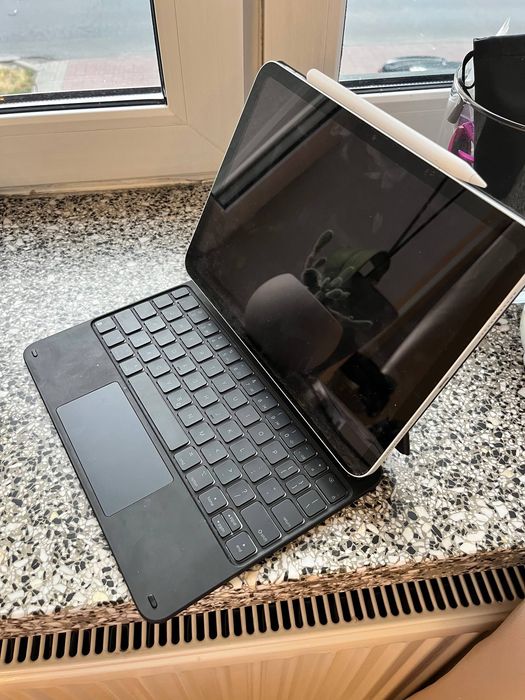 Klawiatura ESR dla iPad 10.9