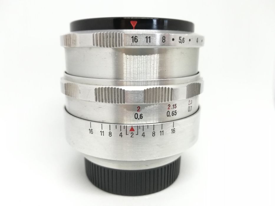 M42 Carl Zeiss Biotar 58mm 2.0 (Swirly bokeh)