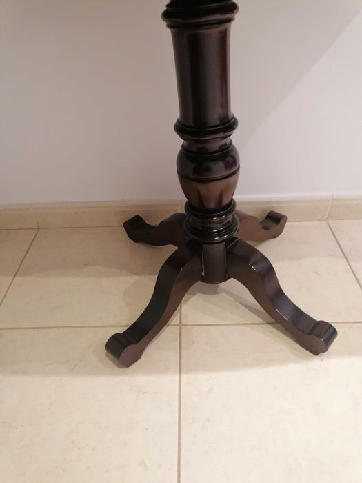 Mesa de jogo para sala