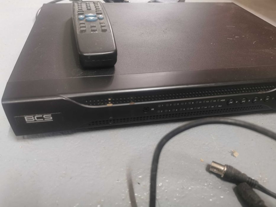 Zestaw monitoringu 8 kamer i rejestrator