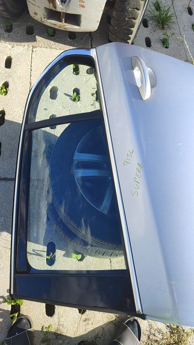 Drzwi lewe tylne skoda superb