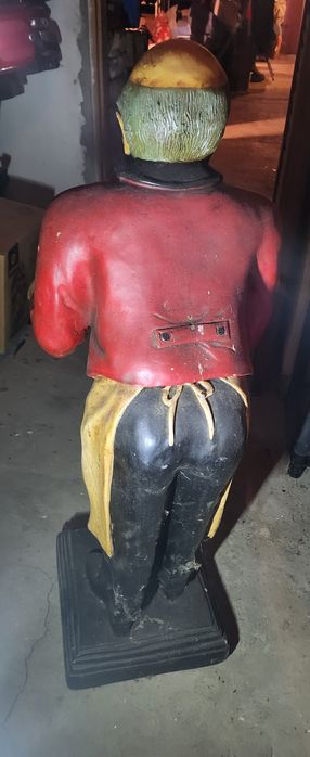 Mordomo com 90cm em bom estado para decoração restaurante cafe ou casa