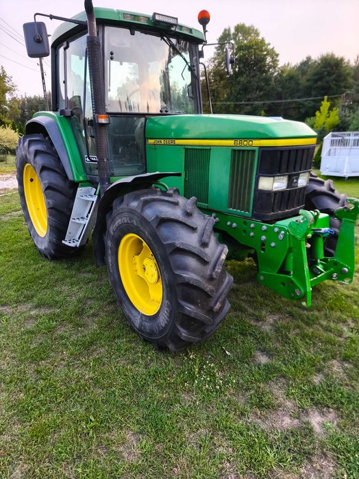 John Deere 6800