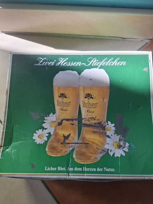 Szklanki do piwa w kształcie buta