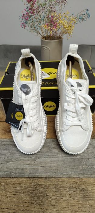 NOWE buty trampki tenisówki damskie Buffalo Madison rozmiar 39 białe