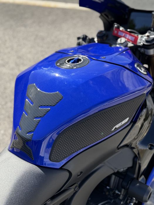 Yamaha R9 - Seminova - Full extras