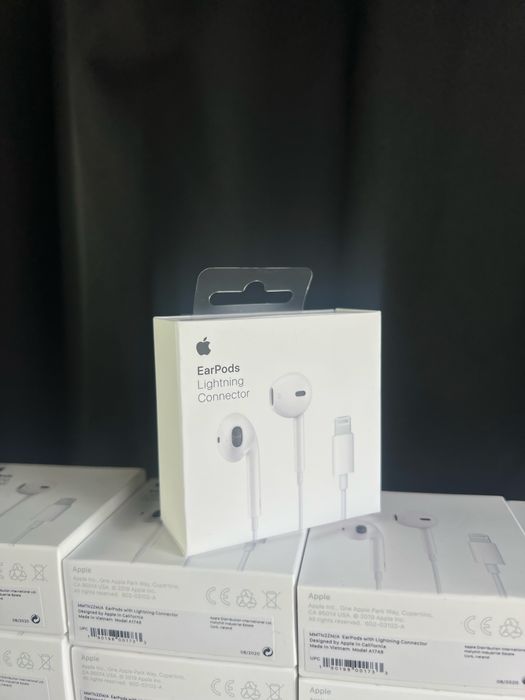Навушники Apple EarPods Lightning 50 шт.