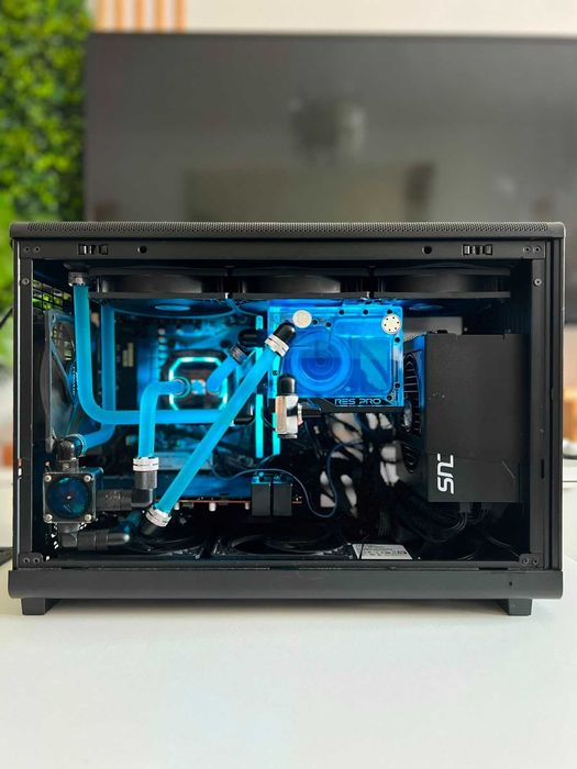 PC Gamer Ryzen 5 5600 + RX 5700XT — watercooling custom, caixa Lian Li Dan (ITX)