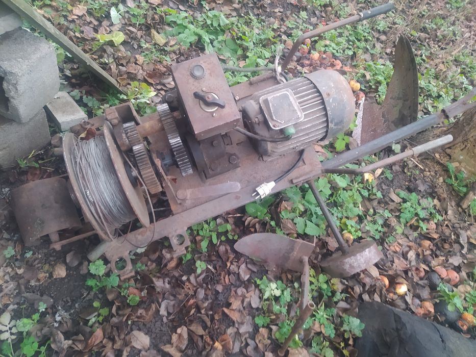 Электролебедка трос плуг копатель,тележки кравчучки.