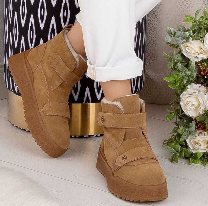 Botki damskie skórzane zamszowe JK/B-3-302 na rzepy roz. 39