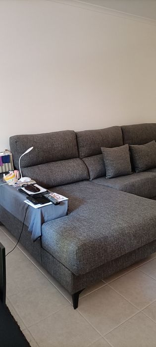 Sofá com Chaise Long semi novo
