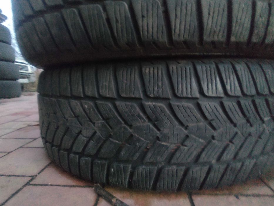 Opony zimowe 215/60/R17