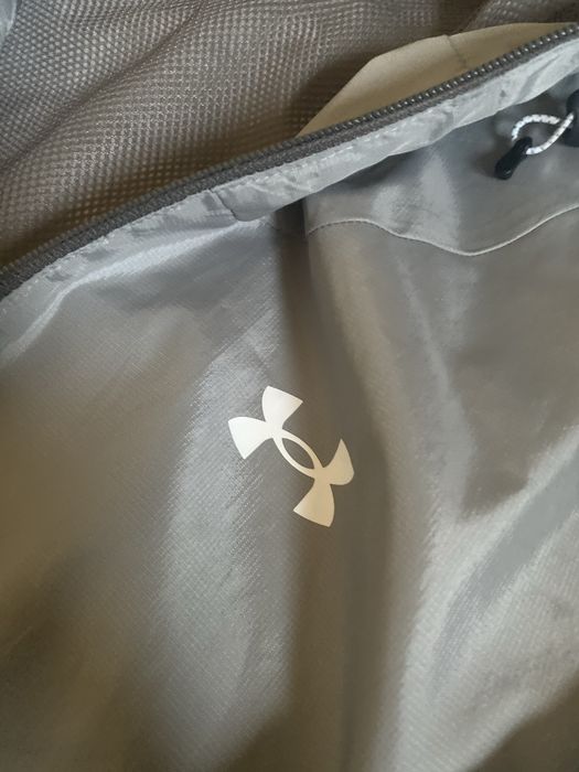 Kurtka przeciwdeszowa Under Armour Nowa