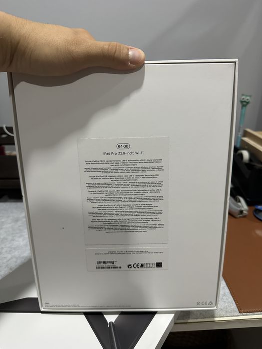 IPad Pro 12,9 3ª Geração + Magic Keyboard
