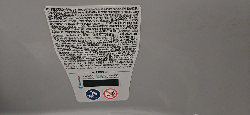 Banheira unisexo com medidor de temperatura