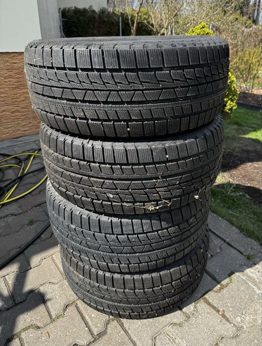 Opony zimowe 245/45 R17 Firemax – komplet 4 szt. – dobry stan
