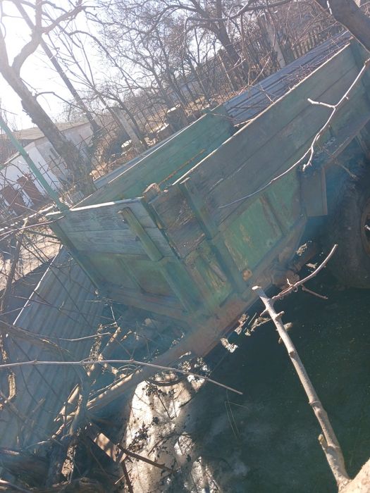 Бортовий причіп УАЗ