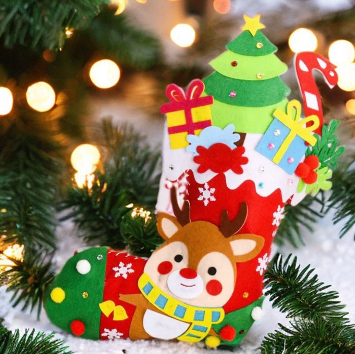 Фетрові іграшки. Шиття шкарпеток з фетру. Фетрова ялинка. Фетровая елк