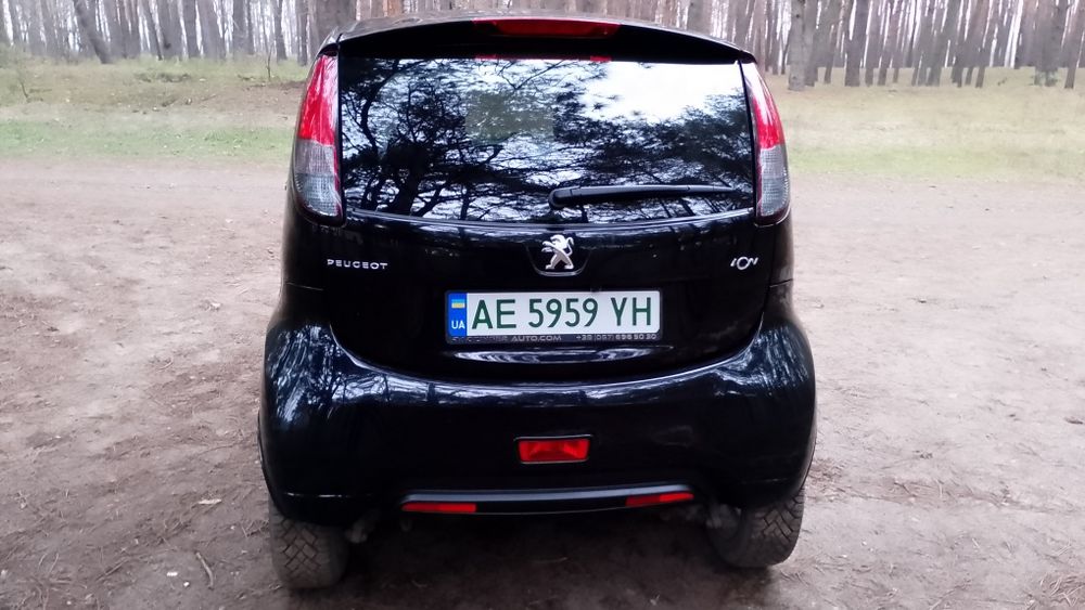 Peugeot ION электромобиль