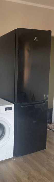 Lodówka indesit z zamrażalnikiem