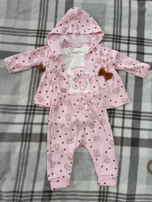 Костюмчик для дівчинки