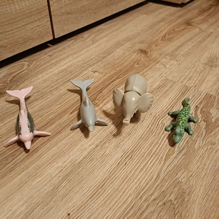 Sprzedam figurki Playmobil.
