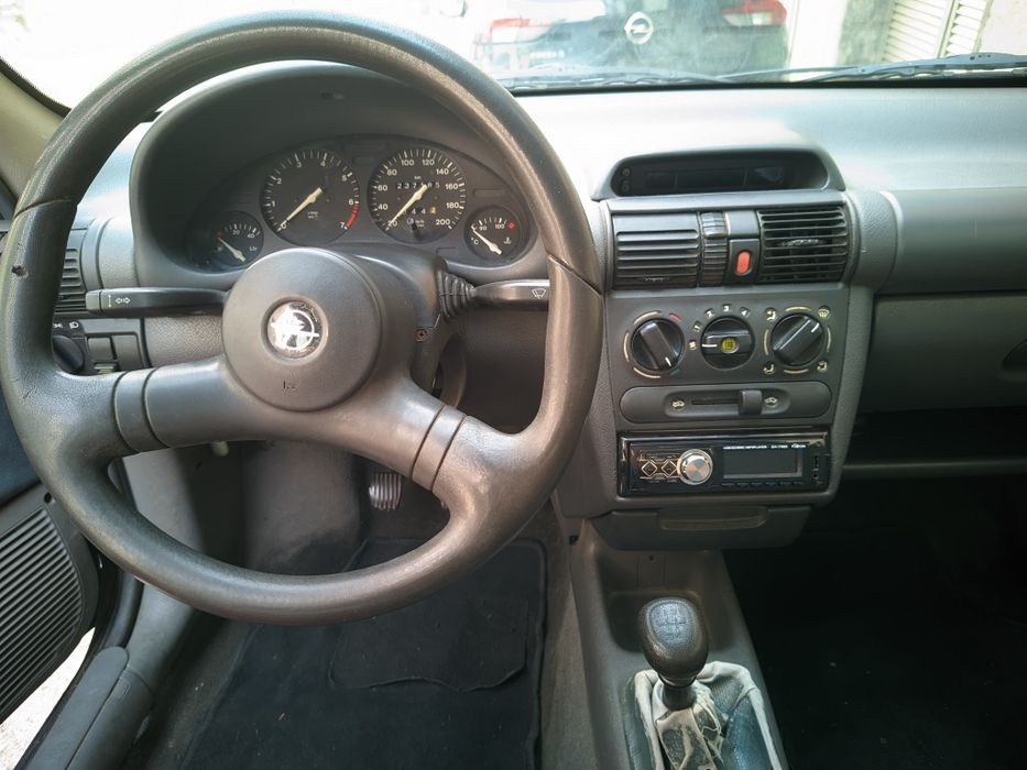 Carro Opel Corsa