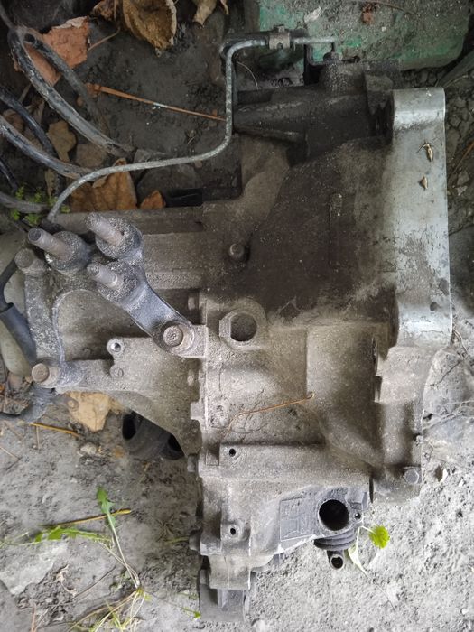 МКПП Mazda 626 1989, 1.8 бензин