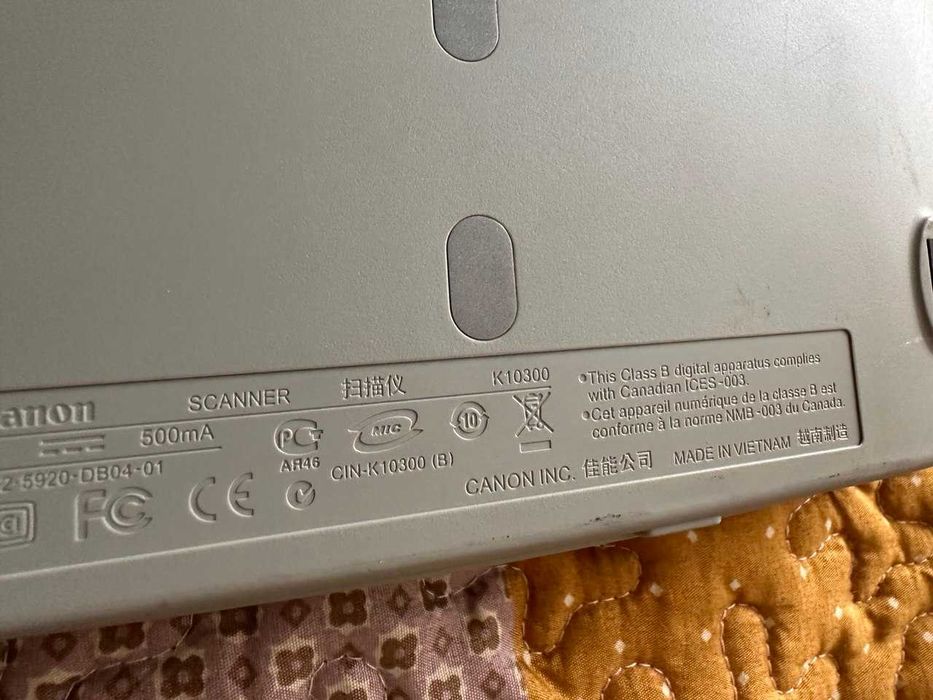 Продам  сканер  Canon  CanoScan Lide 90