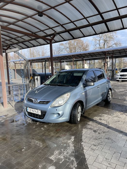 Хюндай І20 хорошее состояние