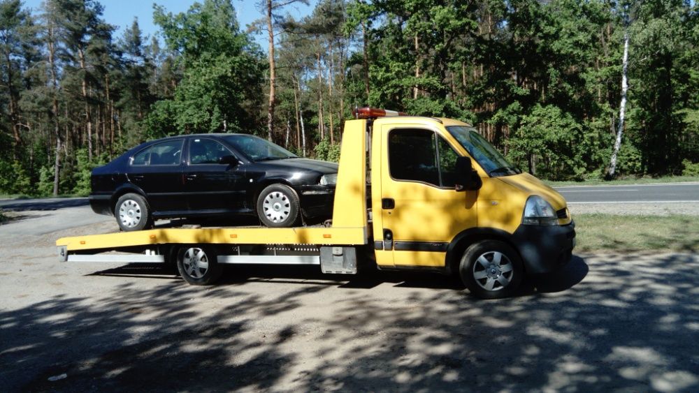 pomoc drogowa Parysów S17 Lipówki transport laweta 24h