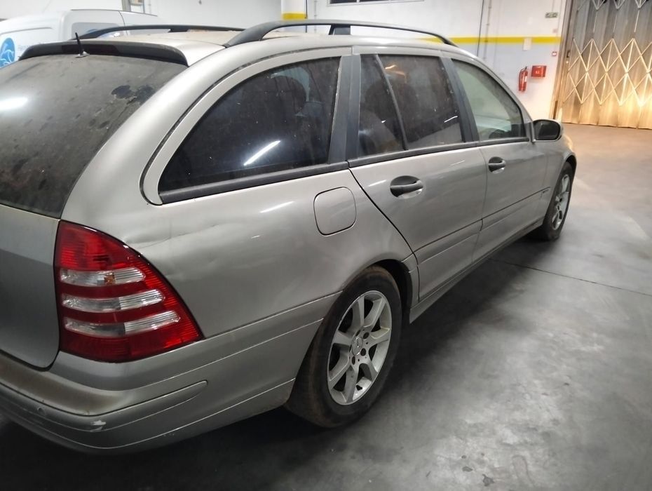 Mercedes-Benz carrinha C220 cdi 150 cv ano 2003