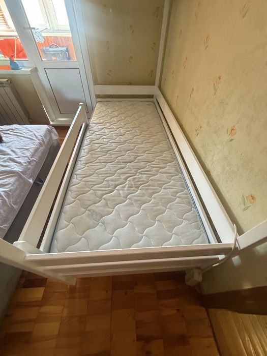 Ліжко дитяче будиночком