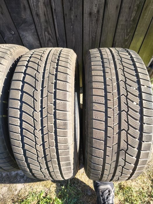Austone 215/55/16 zimowe