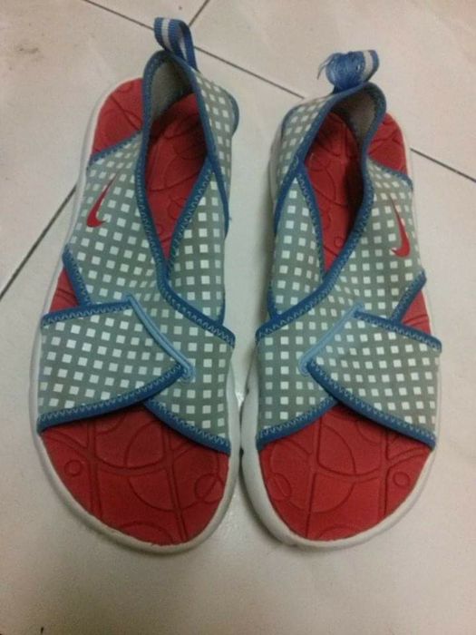 Sandálias nr35 Nike