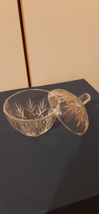 Cavalo, bomboneira e manteigueira vidro