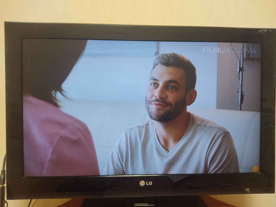 Телевизор LG 32 дюйма