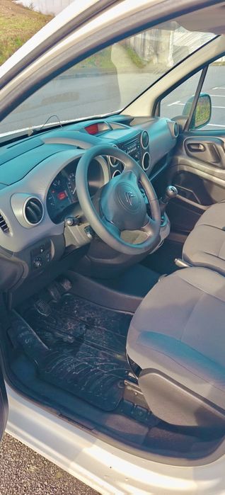 Citroen Berlingo longa 3 lugares