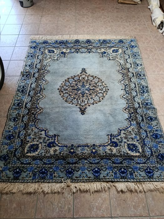 Tapete azul de origem Marrocos