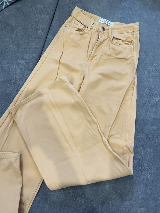 Джинси Stradivarius