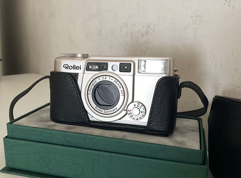 Плівковий фотоапарат Rollei AFM 35