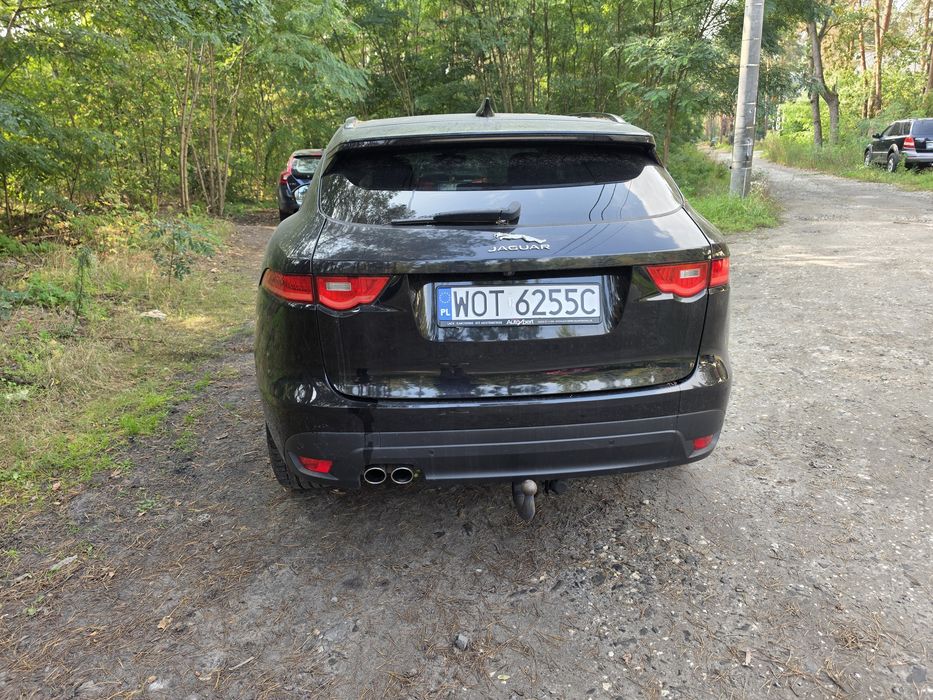 Jaguar F-Pace 2019r.
