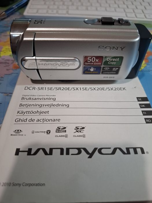 Kamera Sony Handycam DCR-SX15 vintage, retro