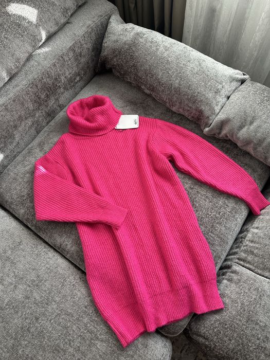 Вязана сукня рожева